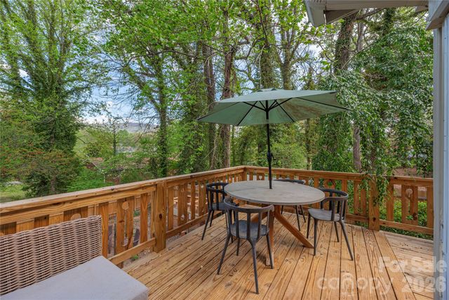 12 Oteen Church Road, Asheville, NC 28805