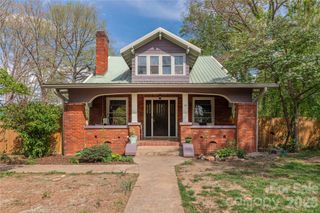 12 Oteen Church Road, Asheville, NC 28805