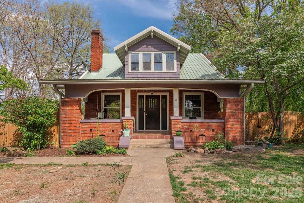 12 Oteen Church Road, Asheville, NC 28805