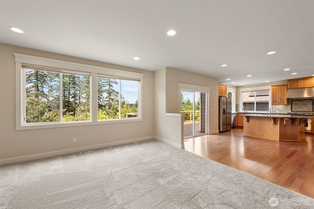 11921 157th Avenue NE, Redmond, WA 98052