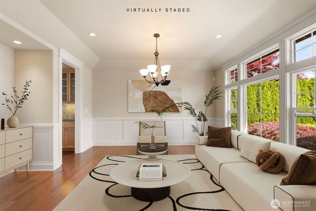 11921 157th Avenue NE, Redmond, WA 98052