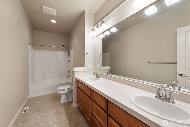 11921 157th Avenue NE, Redmond, WA 98052