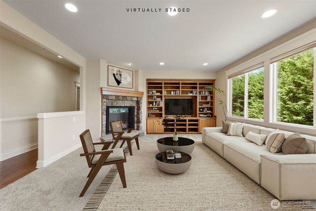 11921 157th Avenue NE, Redmond, WA 98052