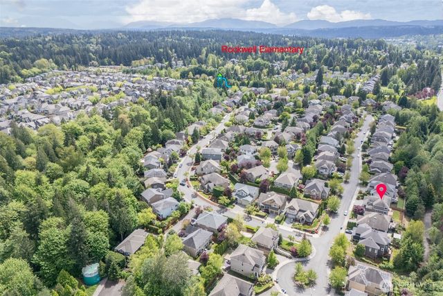 11921 157th Avenue NE, Redmond, WA 98052