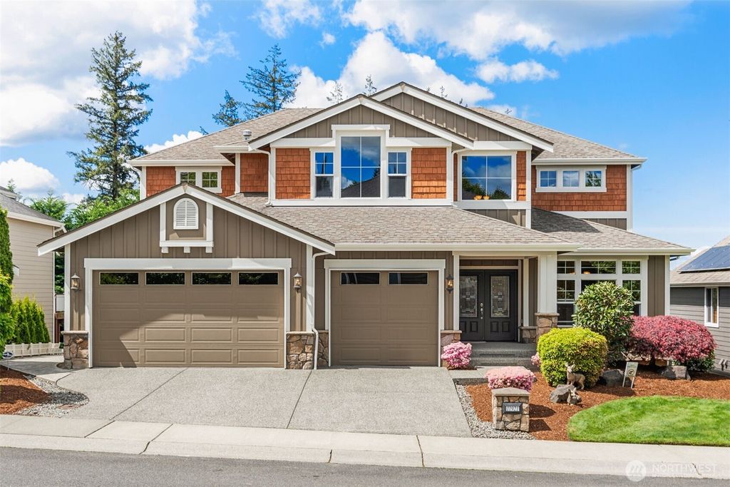 11921 157th Avenue NE, Redmond, WA 98052