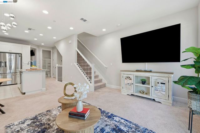 1820 Enclave Pl, Concord, CA 94519