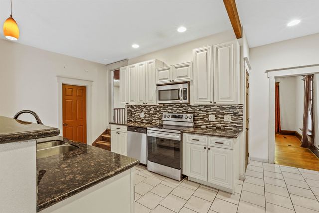 1035 W 10th Ave, Spokane, WA 99203