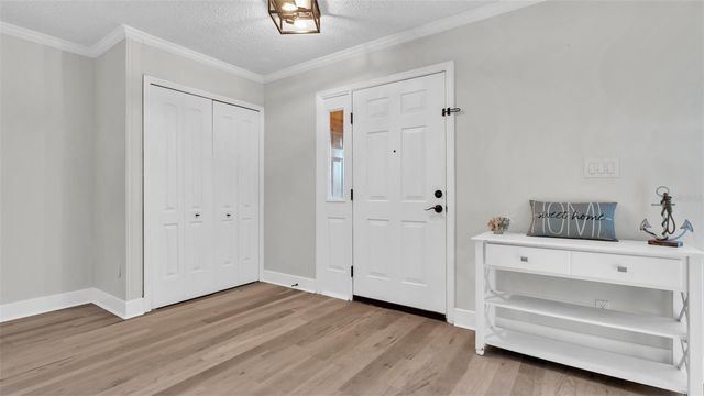 10192 SEMINOLE ISLAND DRIVE, Largo, FL 33773