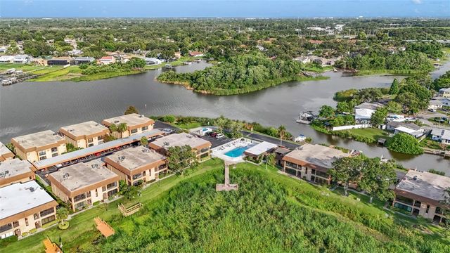 10192 SEMINOLE ISLAND DRIVE, Largo, FL 33773