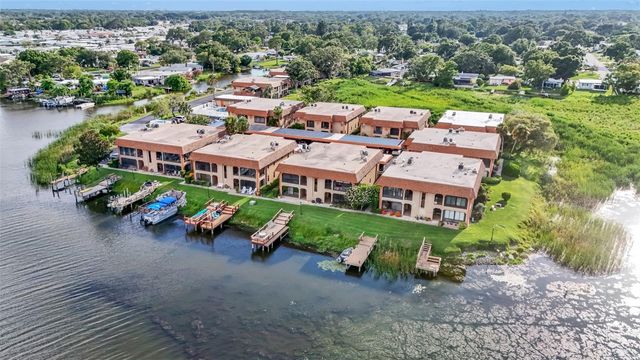 10192 SEMINOLE ISLAND DRIVE, Largo, FL 33773