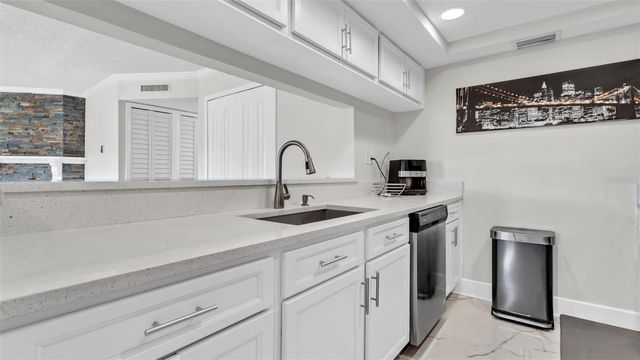 10192 SEMINOLE ISLAND DRIVE, Largo, FL 33773