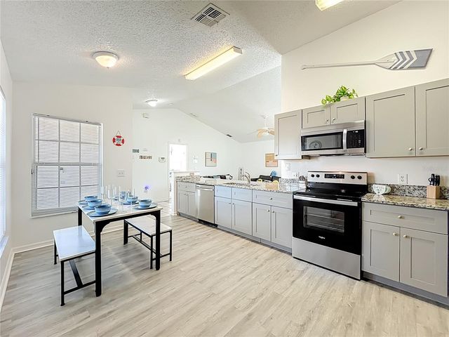 2431 PEACE CIRCLE, Kissimmee, FL 34758