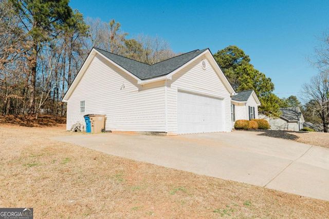 8724 Post Oak Drive, Winston, GA 30187