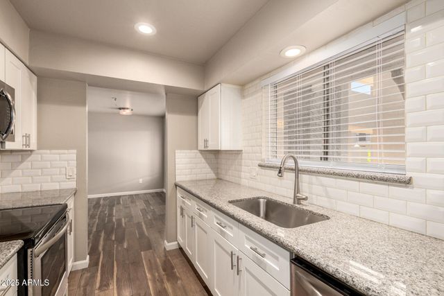 7494 E EARLL Drive 107, Scottsdale, AZ 85251