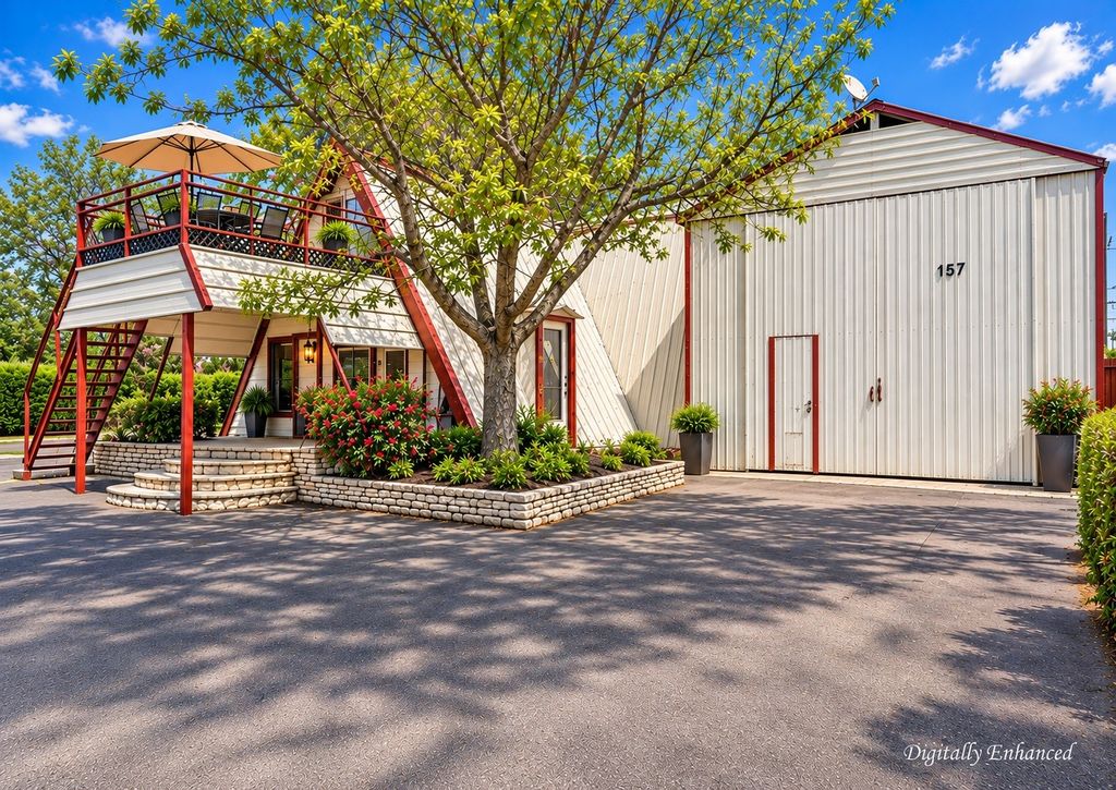 157 Business Boulevard, Granbury, TX 76049 — exterior