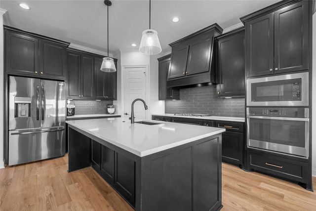 12015 Sequoia Lane, Woodway, TX 76712