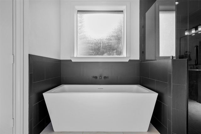 12015 Sequoia Lane, Woodway, TX 76712