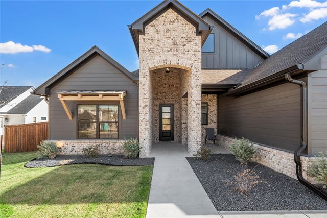 12015 Sequoia Lane, Woodway, TX 76712