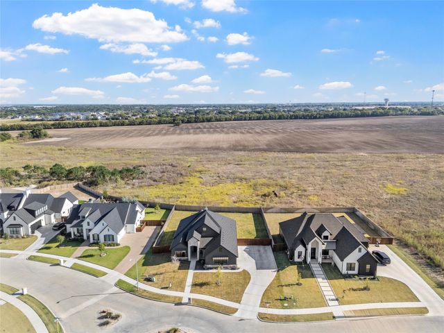 12015 Sequoia Lane, Woodway, TX 76712
