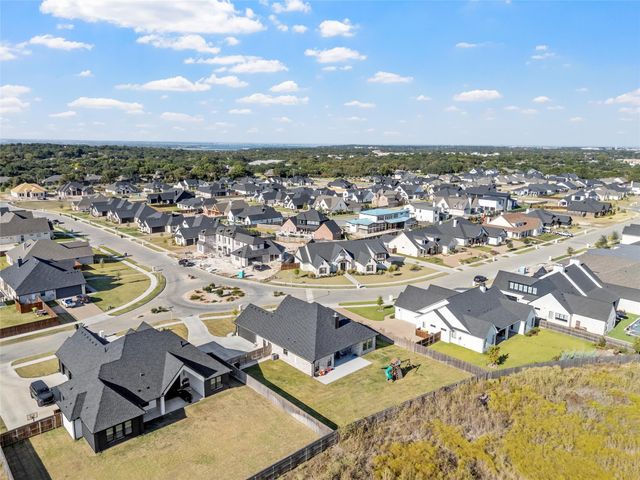 12015 Sequoia Lane, Woodway, TX 76712