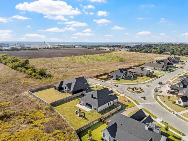 12015 Sequoia Lane, Woodway, TX 76712