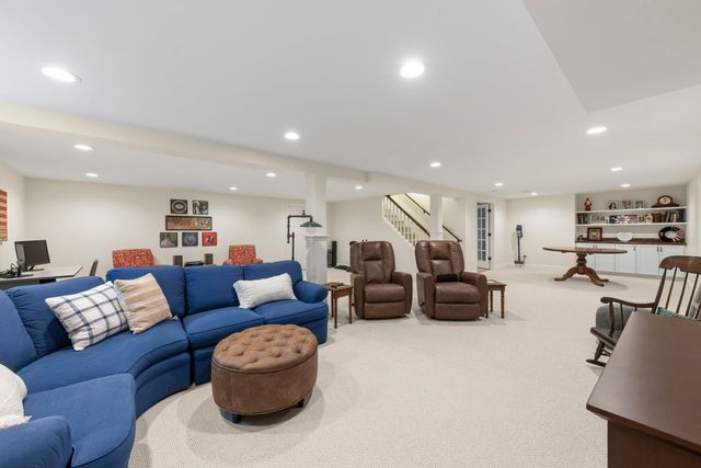 2125 Timbertrails Road, Lisle, IL 60532