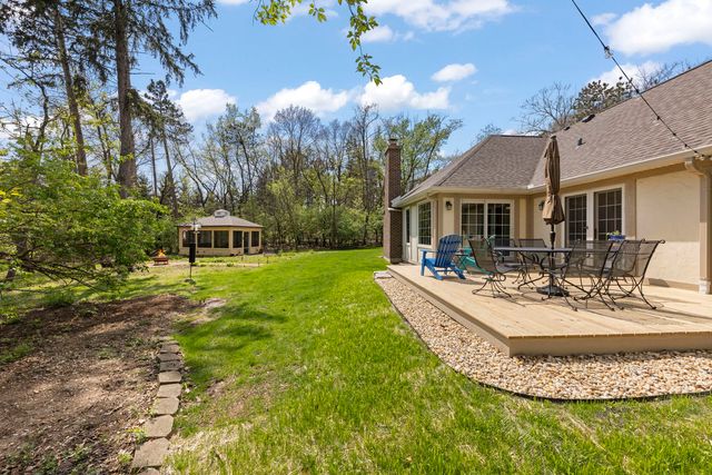 2125 Timbertrails Road, Lisle, IL 60532