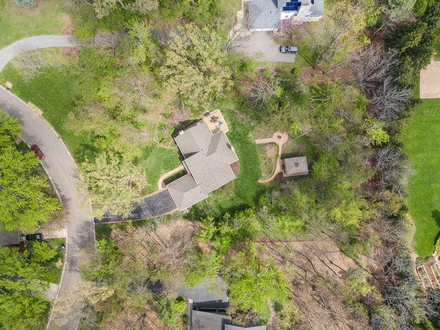 2125 Timbertrails Road, Lisle, IL 60532