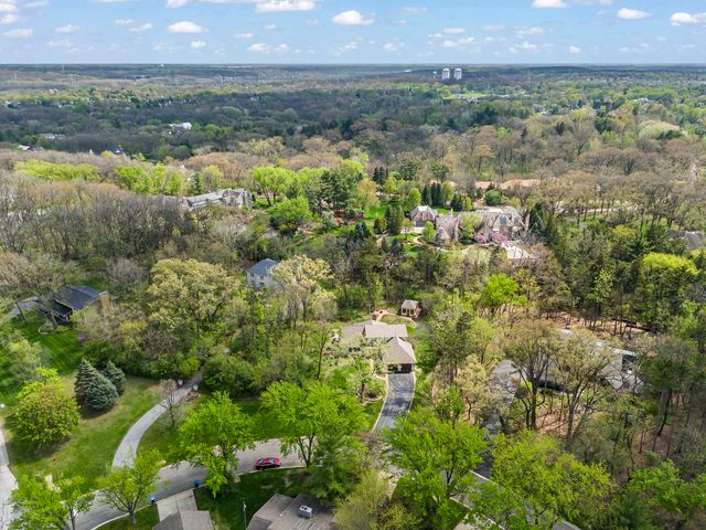 2125 Timbertrails Road, Lisle, IL 60532