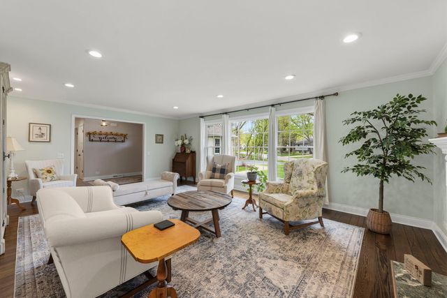 2125 Timbertrails Road, Lisle, IL 60532