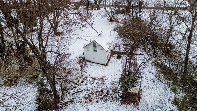 4456 N Topping Avenue, Kansas City, MO 64117