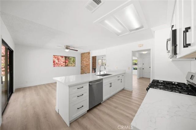 134 W Broadbent, Riverside, CA 92507