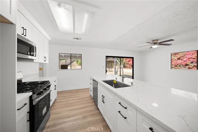 134 W Broadbent, Riverside, CA 92507