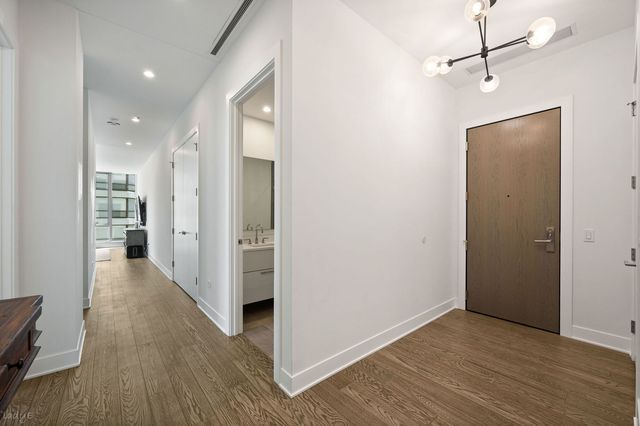 403 N Wabash Avenue 11C, Chicago, IL 60611