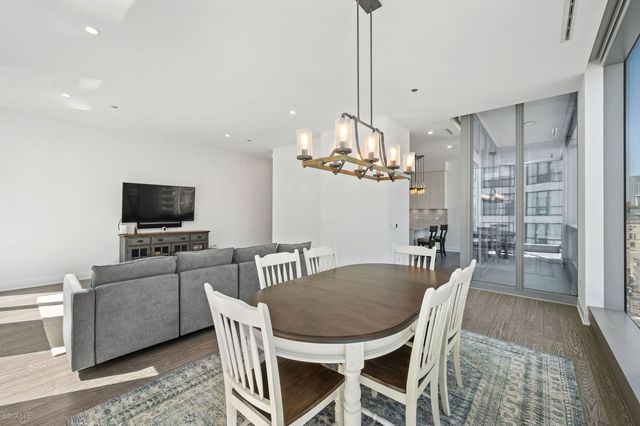 403 N Wabash Avenue 11C, Chicago, IL 60611