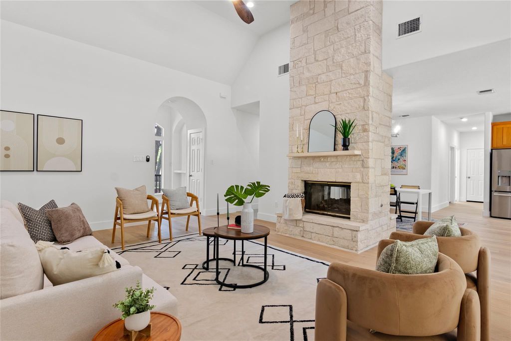 105 Musket DR, Bastrop, TX 78602