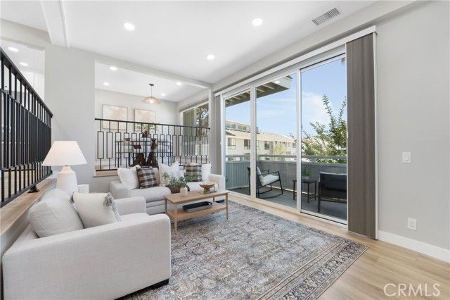 6 Barlovento Court, Newport Beach, CA 92663