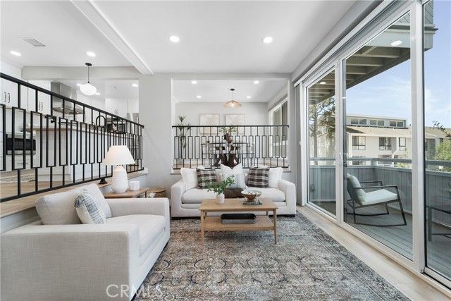 6 Barlovento Court, Newport Beach, CA 92663