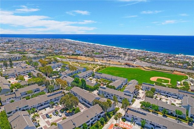 6 Barlovento Court, Newport Beach, CA 92663