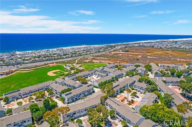 6 Barlovento Court, Newport Beach, CA 92663