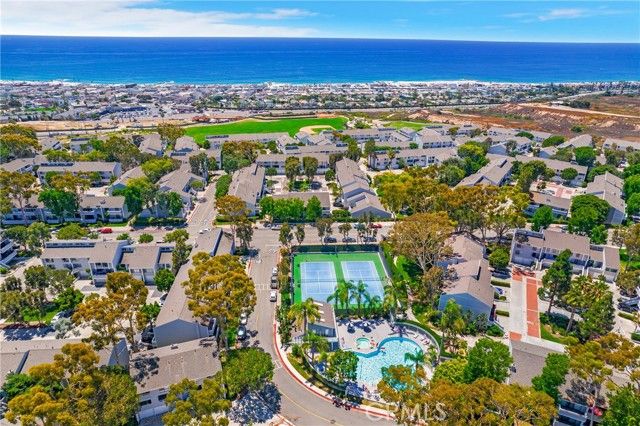 6 Barlovento Court, Newport Beach, CA 92663