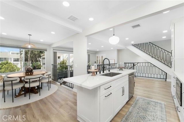 6 Barlovento Court, Newport Beach, CA 92663