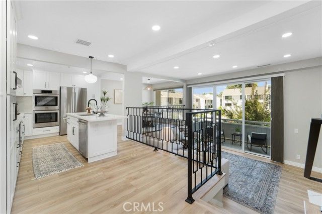 6 Barlovento Court, Newport Beach, CA 92663