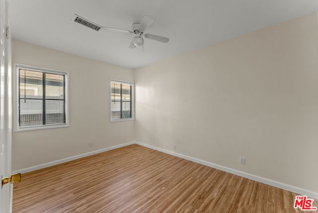 8905 S Wilton, Los Angeles, CA 90047