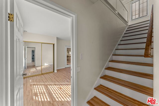 8905 S Wilton, Los Angeles, CA 90047