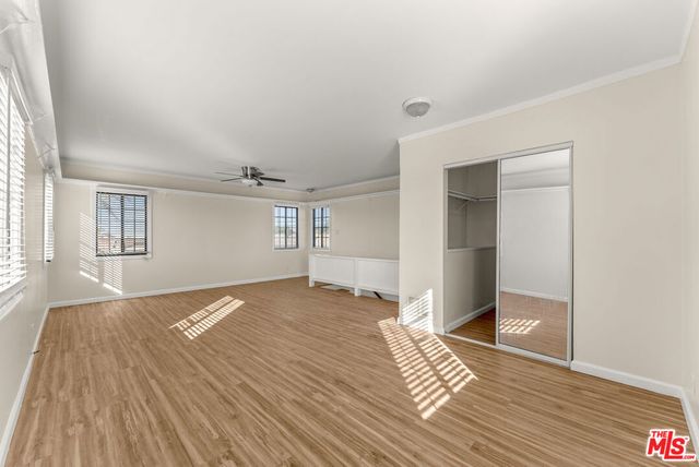 8905 S Wilton, Los Angeles, CA 90047
