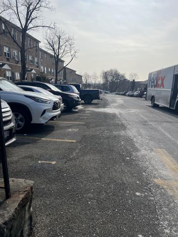 130 Glenwood Avenue 22, Yonkers, NY 10703