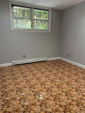 130 Glenwood Avenue 22, Yonkers, NY 10703