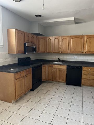 130 Glenwood Avenue 22, Yonkers, NY 10703