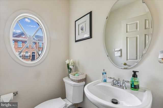 16369 GANGPLANK LN, Woodbridge, VA 22191